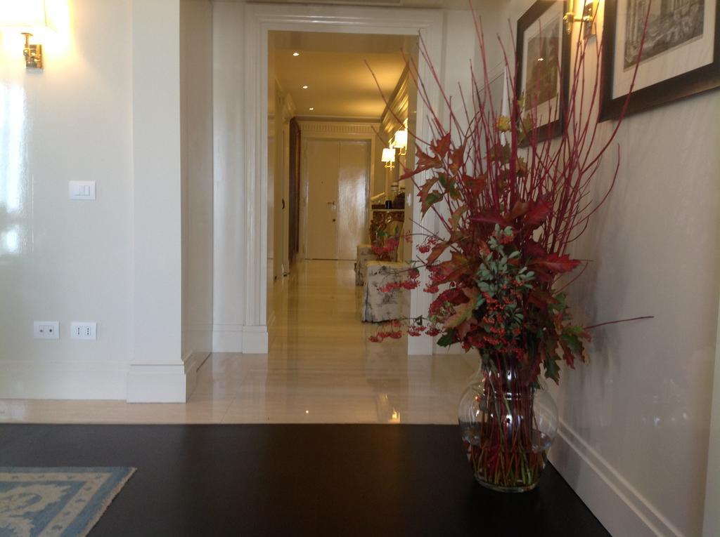 La Scelta Di Goethe - Luxury Suites Рим Номер фото