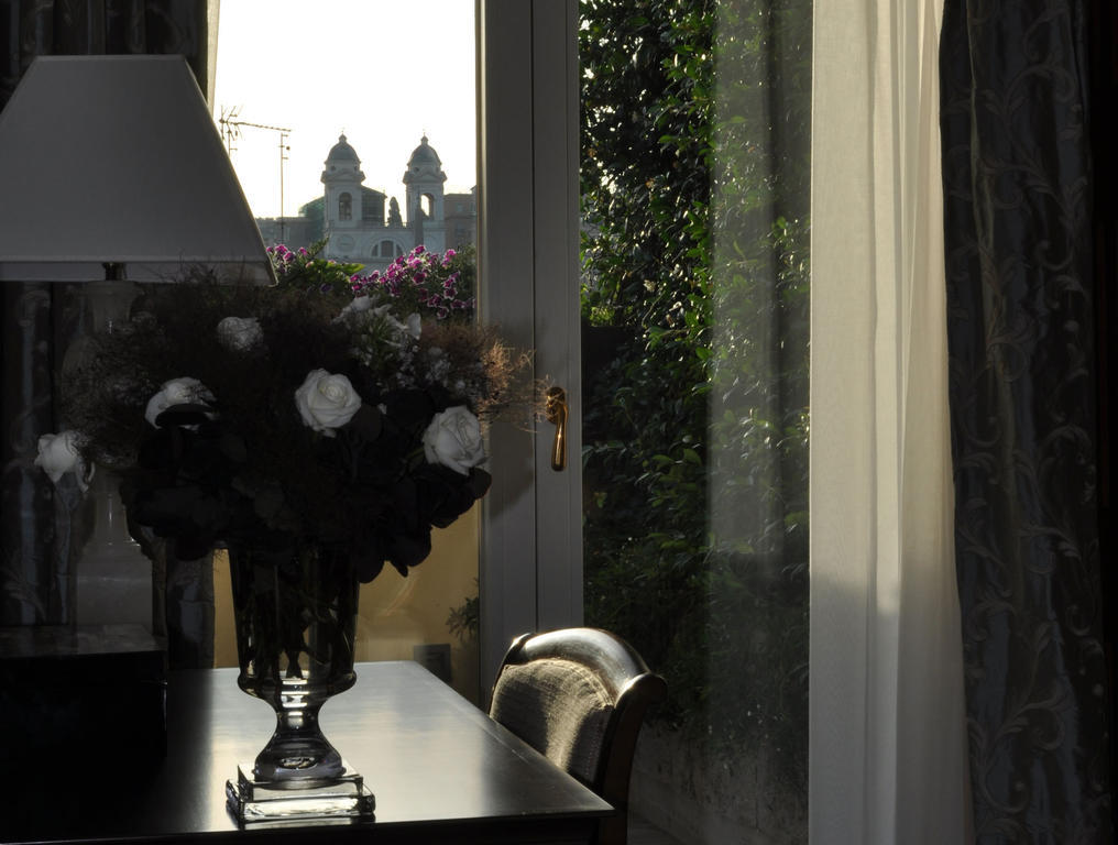 La Scelta Di Goethe - Luxury Suites Рим Номер фото